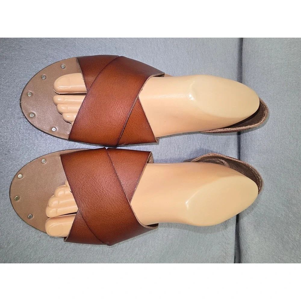Cynthia Rowley Fiona Brown Crisscross Flat Sandals Mens 9.5